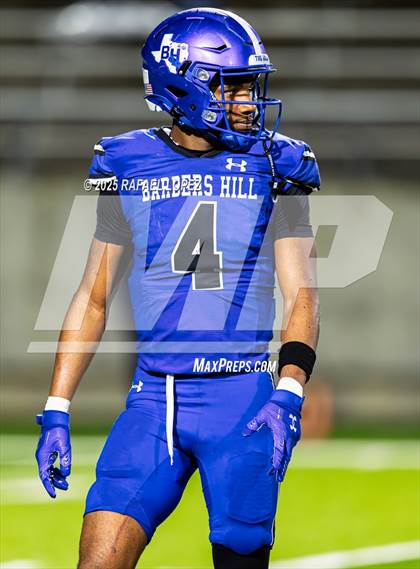Thumbnail 3 in Weiss vs. Barbers Hill (UIL 5A D1 Football Regional) photogallery.