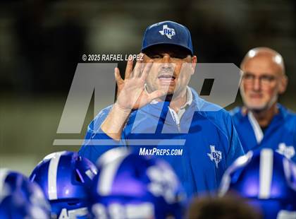 Thumbnail 3 in Weiss vs. Barbers Hill (UIL 5A D1 Football Regional) photogallery.