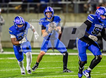 Thumbnail 3 in Weiss vs. Barbers Hill (UIL 5A D1 Football Regional) photogallery.