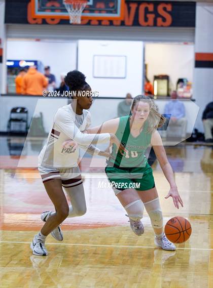 Thumbnail 2 in Harvest Prep vs Margaretta (OHSAA Division 3 Region 10 Regional Semifinal) photogallery.