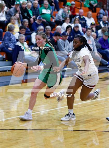 Thumbnail 3 in Harvest Prep vs Margaretta (OHSAA Division 3 Region 10 Regional Semifinal) photogallery.