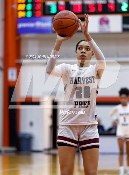 Thumbnail 3 in Harvest Prep vs Margaretta (OHSAA Division 3 Region 10 Regional Semifinal) photogallery.