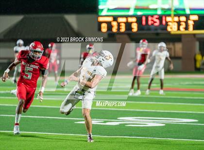 Thumbnail 1 in North Shore vs. Deer Park (UIL Football 6A D1 Region 3 Bi-District) photogallery.