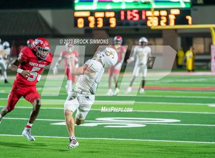 Thumbnail 3 in North Shore vs. Deer Park (UIL Football 6A D1 Region 3 Bi-District) photogallery.
