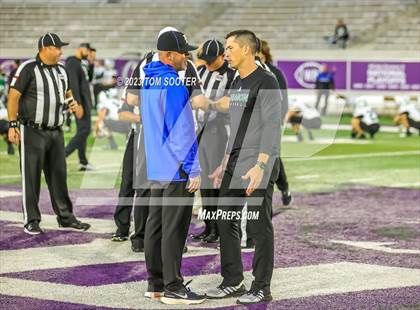 Thumbnail 3 in Southlake Carroll vs. Frenship (UIL Football 6A D2 Area)  photogallery.
