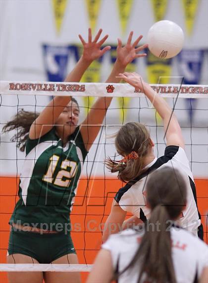 Thumbnail 3 in Placer @ Roseville photogallery.