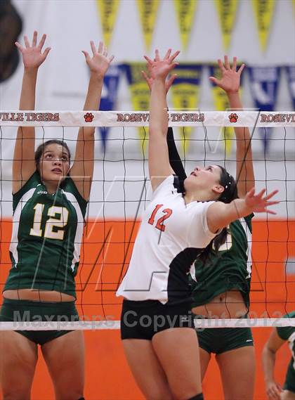 Thumbnail 1 in Placer @ Roseville photogallery.