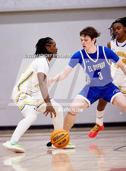 Thumbnail 2 in Grant vs. El Dorado (Cordova Christmas Tournament) photogallery.