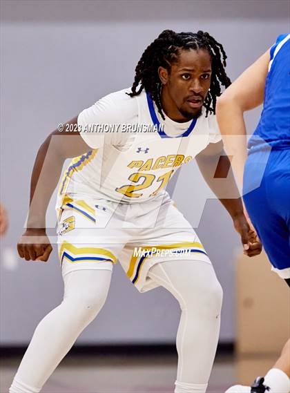 Thumbnail 3 in Grant vs. El Dorado (Cordova Christmas Tournament) photogallery.