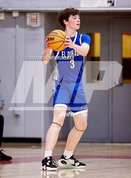 Thumbnail 1 in Grant vs. El Dorado (Cordova Christmas Tournament) photogallery.