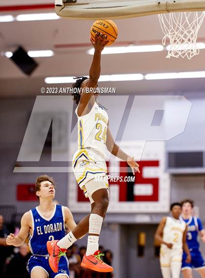 Thumbnail 3 in Grant vs. El Dorado (Cordova Christmas Tournament) photogallery.