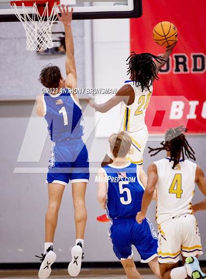 Thumbnail 2 in Grant vs. El Dorado (Cordova Christmas Tournament) photogallery.