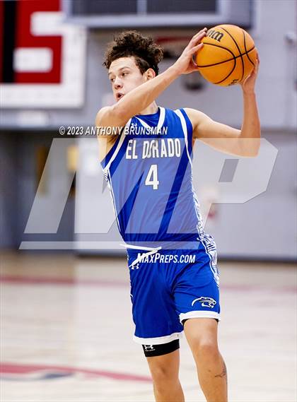 Thumbnail 3 in Grant vs. El Dorado (Cordova Christmas Tournament) photogallery.