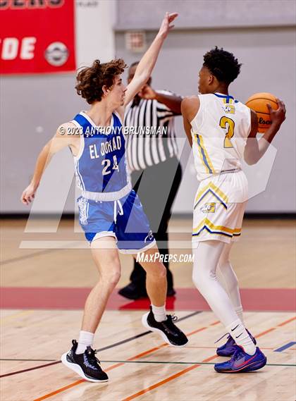 Thumbnail 2 in Grant vs. El Dorado (Cordova Christmas Tournament) photogallery.
