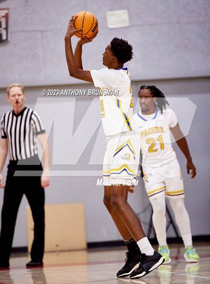 Thumbnail 3 in Grant vs. El Dorado (Cordova Christmas Tournament) photogallery.