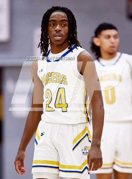 Thumbnail 2 in Grant vs. El Dorado (Cordova Christmas Tournament) photogallery.
