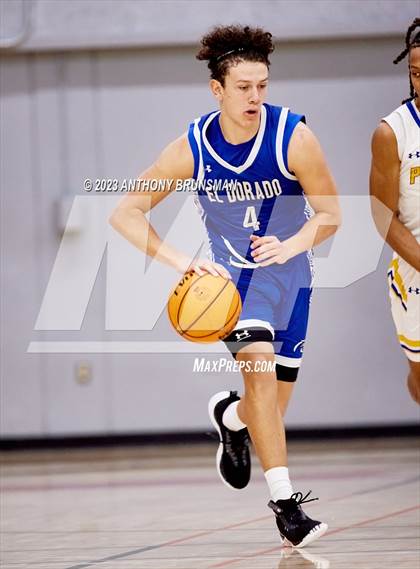 Thumbnail 2 in Grant vs. El Dorado (Cordova Christmas Tournament) photogallery.