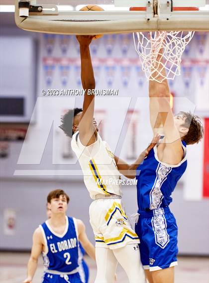 Thumbnail 2 in Grant vs. El Dorado (Cordova Christmas Tournament) photogallery.