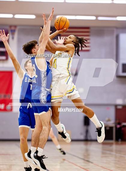 Thumbnail 2 in Grant vs. El Dorado (Cordova Christmas Tournament) photogallery.