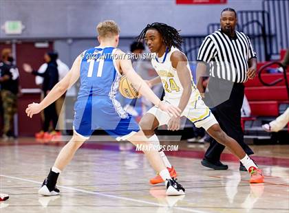 Thumbnail 2 in Grant vs. El Dorado (Cordova Christmas Tournament) photogallery.
