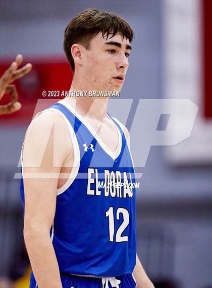 Thumbnail 2 in Grant vs. El Dorado (Cordova Christmas Tournament) photogallery.