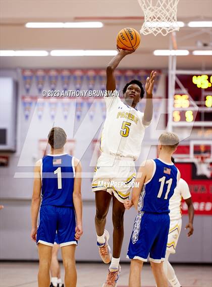 Thumbnail 1 in Grant vs. El Dorado (Cordova Christmas Tournament) photogallery.
