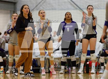 Thumbnail 2 in Elkhorn South vs. Bellevue East photogallery.