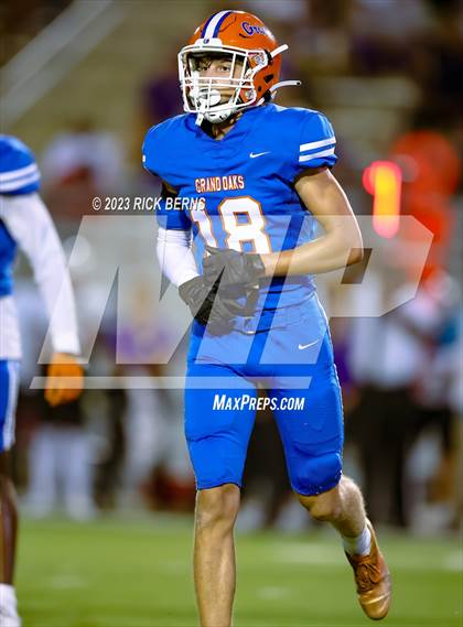 Thumbnail 1 in Grand Oaks vs Willis photogallery.