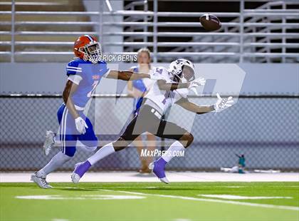 Thumbnail 2 in Grand Oaks vs Willis photogallery.