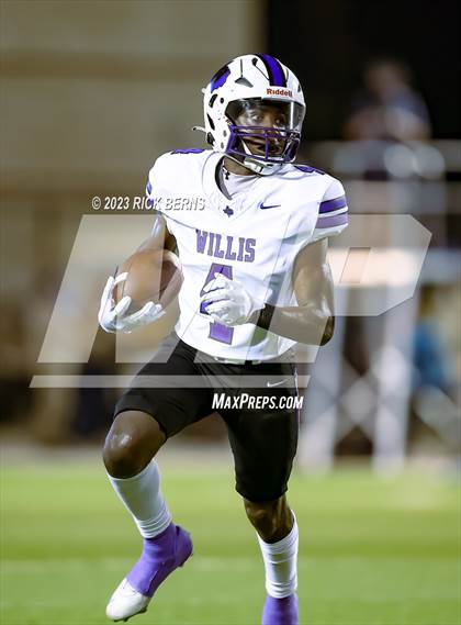 Thumbnail 2 in Grand Oaks vs Willis photogallery.