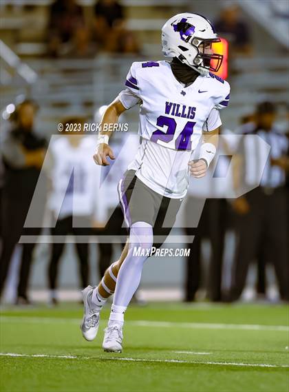 Thumbnail 1 in Grand Oaks vs Willis photogallery.