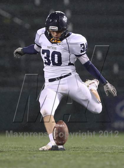 Thumbnail 2 in Mendon/Sutherland vs. Hilton (Section 5 Class AA Semifinal) photogallery.