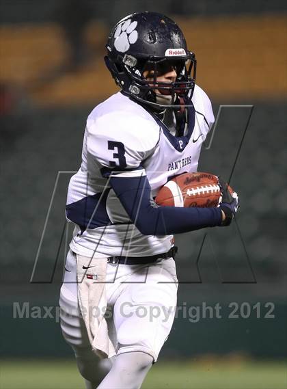 Thumbnail 2 in Mendon/Sutherland vs. Hilton (Section 5 Class AA Semifinal) photogallery.