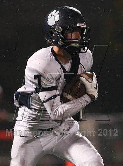 Thumbnail 3 in Mendon/Sutherland vs. Hilton (Section 5 Class AA Semifinal) photogallery.