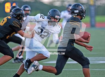 Thumbnail 2 in Nanakuli @ Kamehameha photogallery.