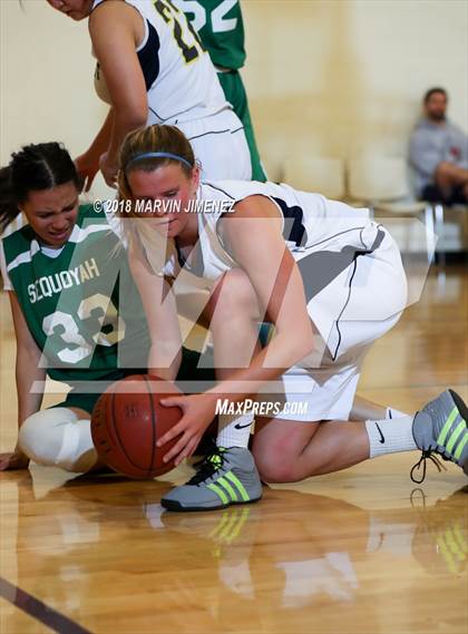 Thumbnail 1 in Garey vs. Hillcrest Christian photogallery.