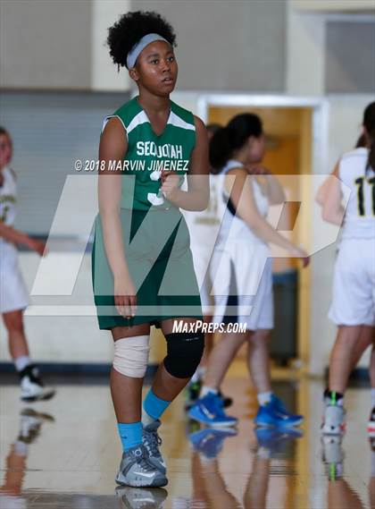 Thumbnail 1 in Garey vs. Hillcrest Christian photogallery.