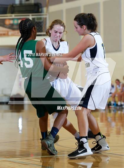 Thumbnail 2 in Garey vs. Hillcrest Christian photogallery.