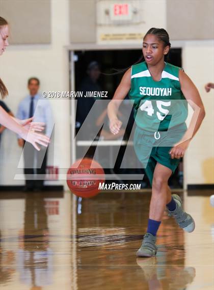 Thumbnail 2 in Garey vs. Hillcrest Christian photogallery.