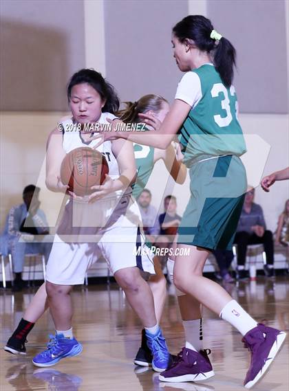 Thumbnail 2 in Garey vs. Hillcrest Christian photogallery.