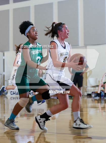 Thumbnail 3 in Garey vs. Hillcrest Christian photogallery.