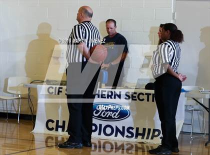 Thumbnail 2 in Garey vs. Hillcrest Christian photogallery.