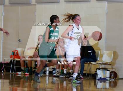 Thumbnail 3 in Garey vs. Hillcrest Christian photogallery.