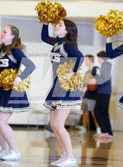 Thumbnail 2 in Garey vs. Hillcrest Christian photogallery.