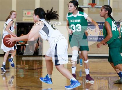 Thumbnail 2 in Garey vs. Hillcrest Christian photogallery.