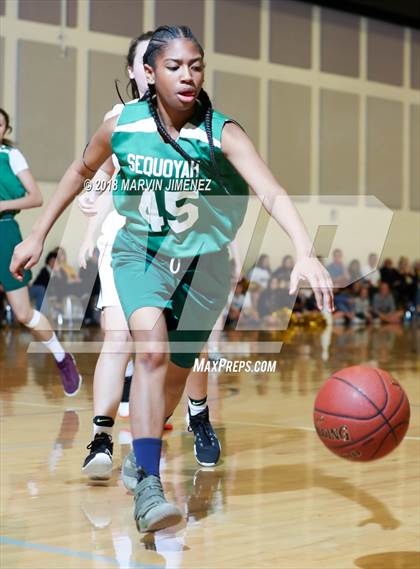 Thumbnail 3 in Garey vs. Hillcrest Christian photogallery.
