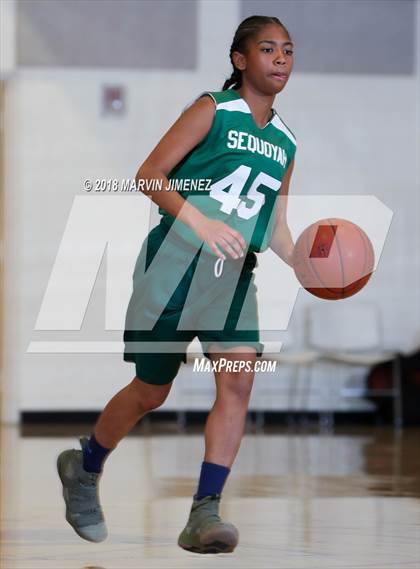 Thumbnail 3 in Garey vs. Hillcrest Christian photogallery.