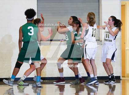 Thumbnail 3 in Garey vs. Hillcrest Christian photogallery.