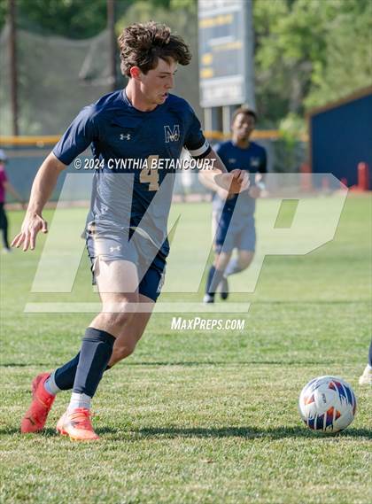 Thumbnail 3 in Mullen vs Centaurus photogallery.