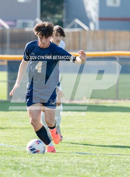 Thumbnail 3 in Mullen vs Centaurus photogallery.
